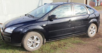 Ford Focus 1.4 МТ, 2006, седан