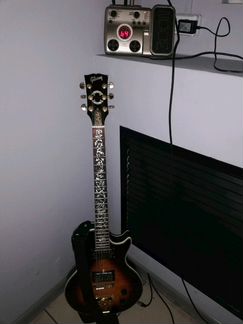 Продам реплику Gibson Les Paul и процессор Zoom
