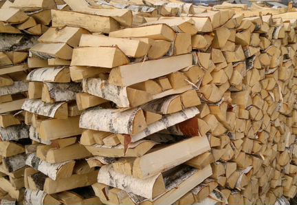 Колотые дрова высокого качества для вашего дома