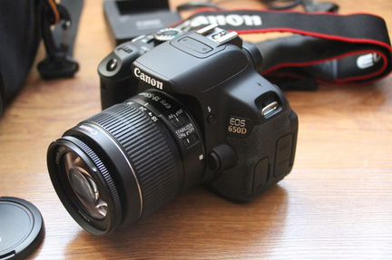 Canon EOS 650D kit + карта 16 Гб + сумка