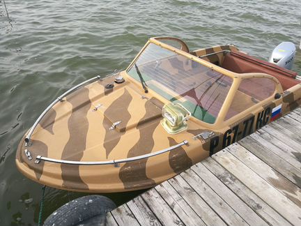 Лодка с мотором