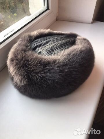 Женская меховая шапка