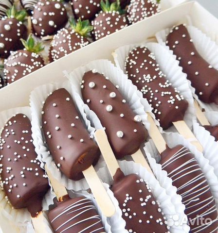 Фрукты в шоколаде