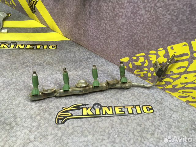 Форсунка топливная Рейка Avensis 2 Авенсис 1.8