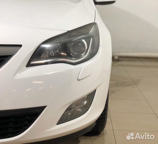 Opel Astra `2010