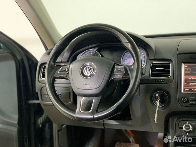 Volkswagen Touareg `2011