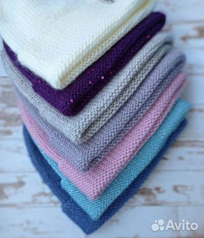 Весенняя шапочка ручной работы