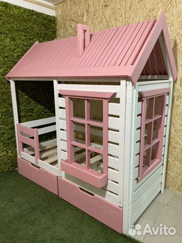 Кровать домик