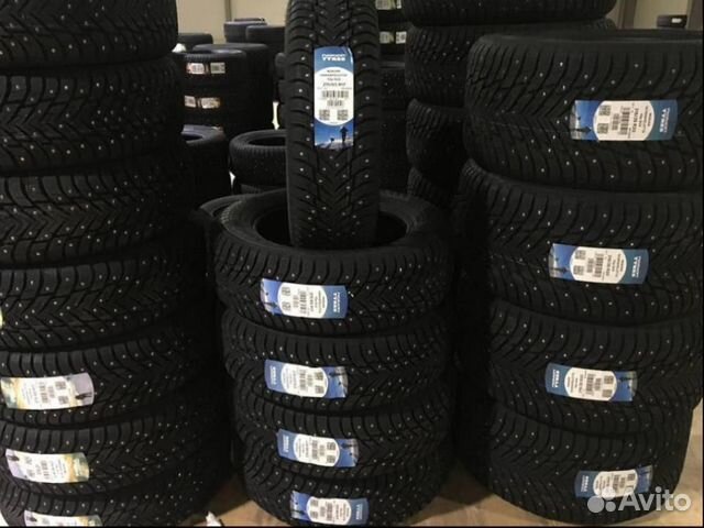 Nokian Tyres Hakkapeliitta 10p SUV 215/65 R17 103T