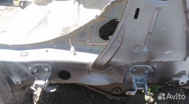 Subaru XV GP 13г Forester S13 Петля Двери Шарнир