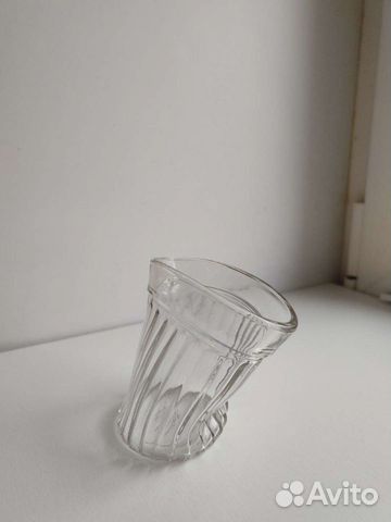 Пьяный гранёный стакан