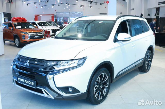 Mitsubishi Outlander 2.0 CVT, 2022