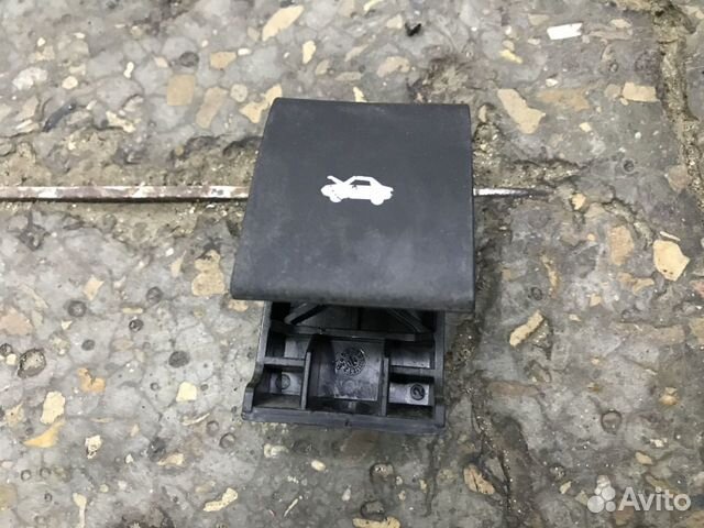 Ручка капота Dodge Challenger LA с 2015