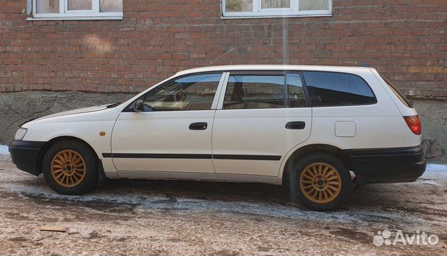 Toyota Caldina 1.5 AT, 1998, 120 000 км