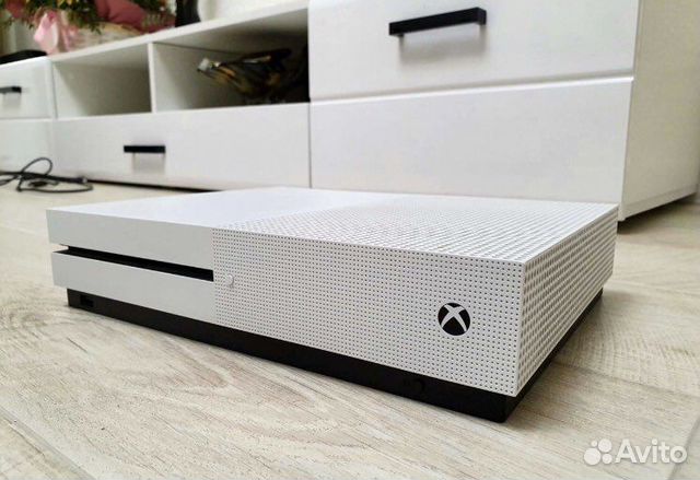 Xbox One s