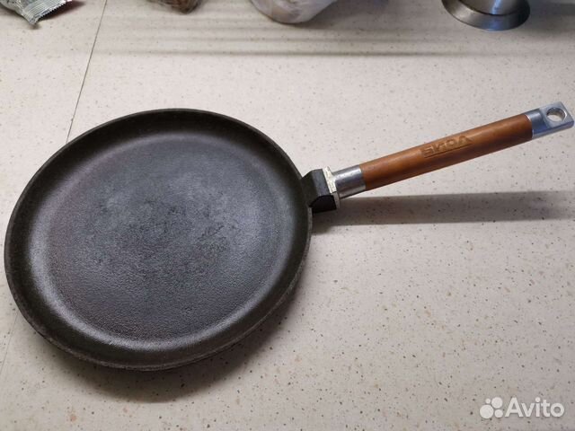 Чугунная сковорода блинная