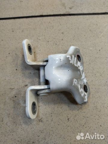 Петля двери задняя левая Kia Rio 3