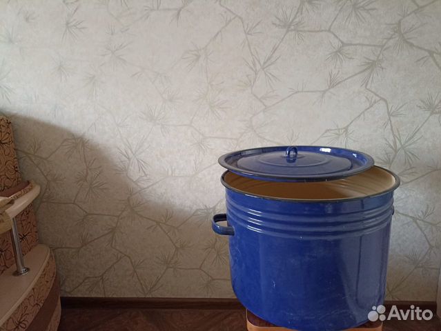 Кастрюля эмалированная