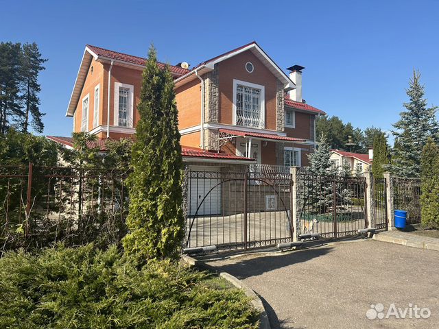 

6-к. дом, 350 м²