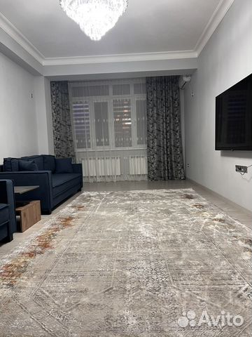 

2-к. квартира, 90 м², 1/9 эт.
