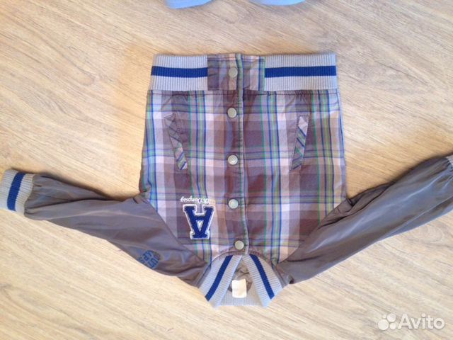 Куртка H&M (ветровка на подкладке) Куртка H&M (ветровка на подкладке)