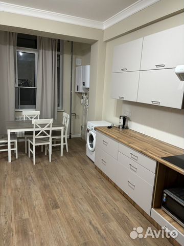 

2-к. квартира, 71 м², 8/12 эт.