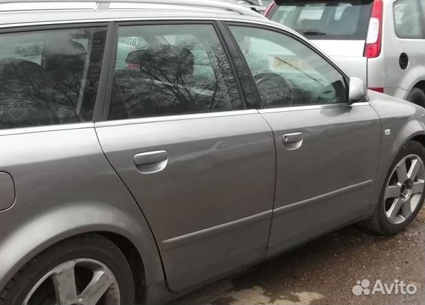 Разбираю Ауди A4 b6 б/у Разбираю Ауди A4 b6 б/у