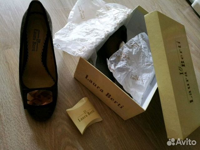 Туфли новые кожаные 35-36 разм Laura Berti Туфли новые кожаные 35-36 разм Laura Berti