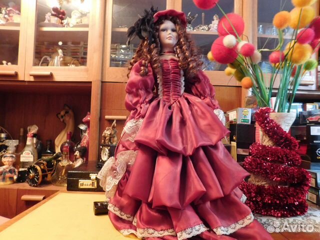 Фарфоровая коллекционная кукла Дебора, 62 см