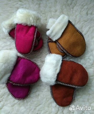 Новые меховые варежки из меха овчины