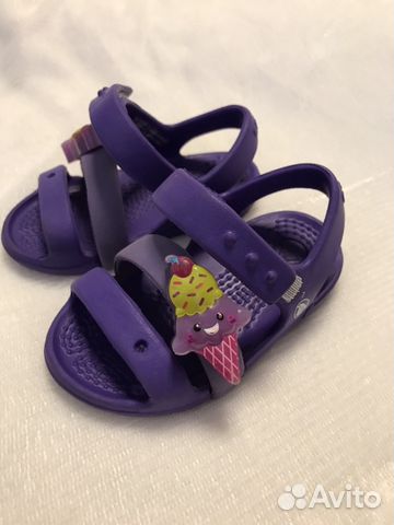 Сандалии Crocs