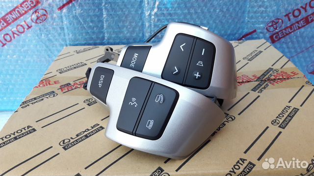 Кнопки руля Toyota Land Cruiser 200 2012-2015 Кнопки руля Toyota Land Cruiser 200 2012-2015