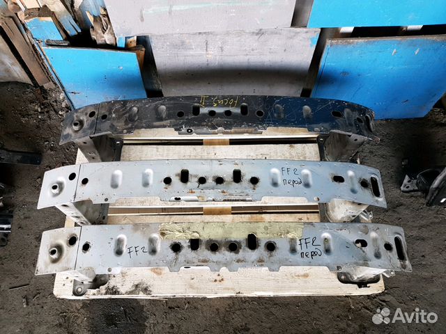 Ford Focus 2 усилитель переднего бампера Ford Focus 2 усилитель переднего бампера