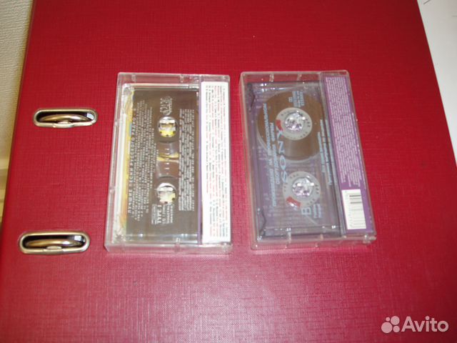 2 музыкальных сборника на аудиокассетах