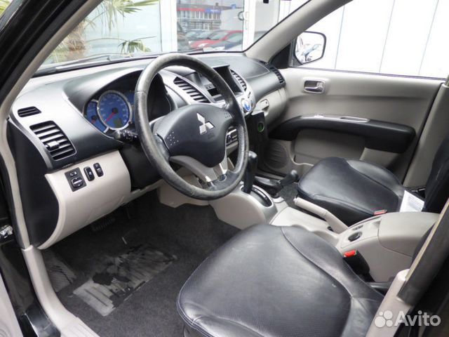 В разборе mitsubishi L200 2006 №133 черный