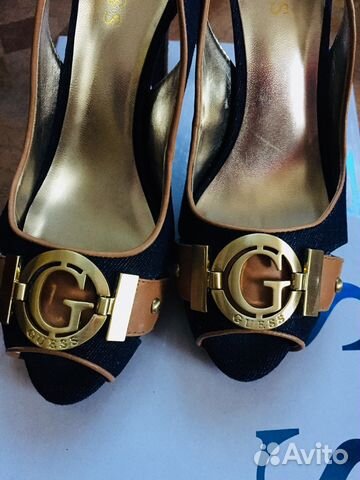 Босоножки guess Босоножки guess