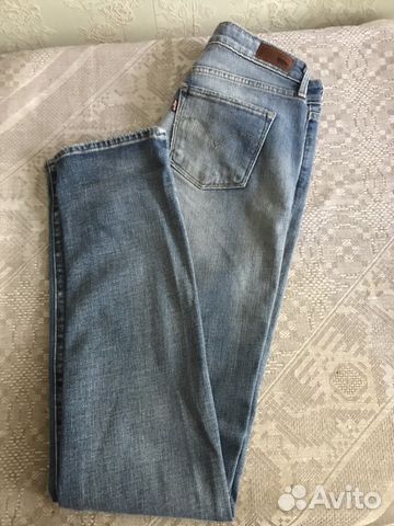 Джинсы Levi’s Demi Curve (на 46 р-р) Джинсы Levi’s Demi Curve (на 46 р-р)