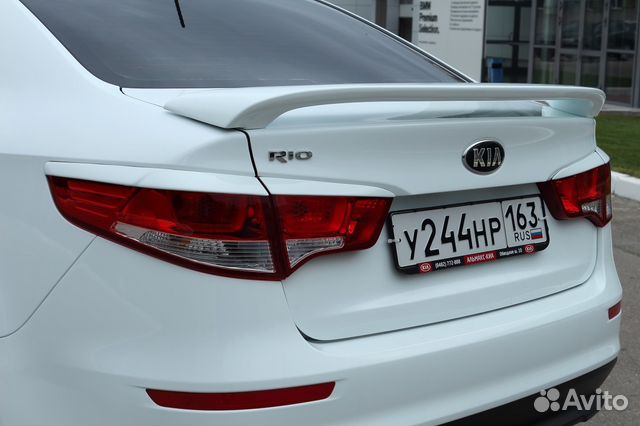 Спойлер на Kia Rio, без стоп-сигнала краш. в цвет
