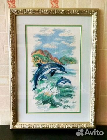 Вышивка крестом (ручная работа). Дельфины