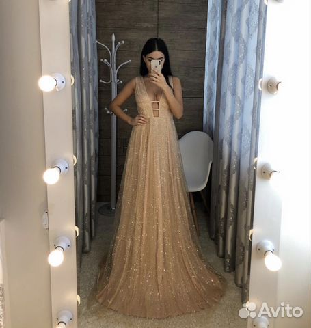 Платье блестящее золотое jovani Платье блестящее золотое jovani
