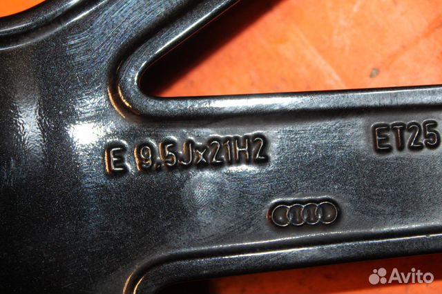 Audi RS6 4G0601025 Диск литой R21 x J9.5 x ET25