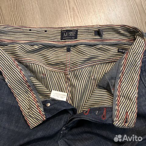 Джинсы Armani