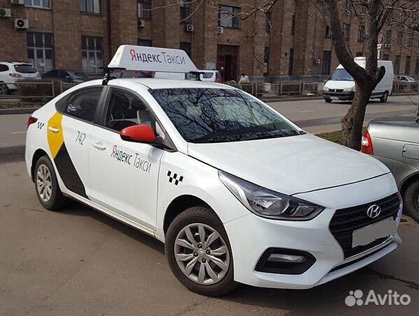 Водитель на авто в Таксопарк Яндекс Такси