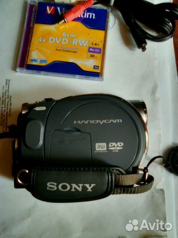 Видеокамера Sony DCR-DVD 305E
