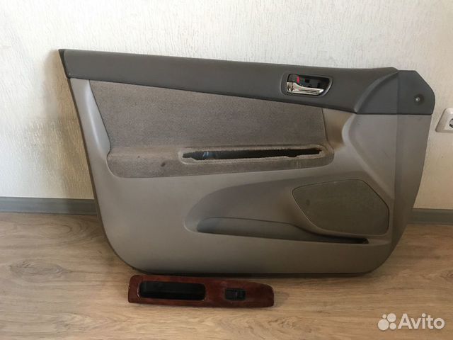 Обшивка двери для camry acv30