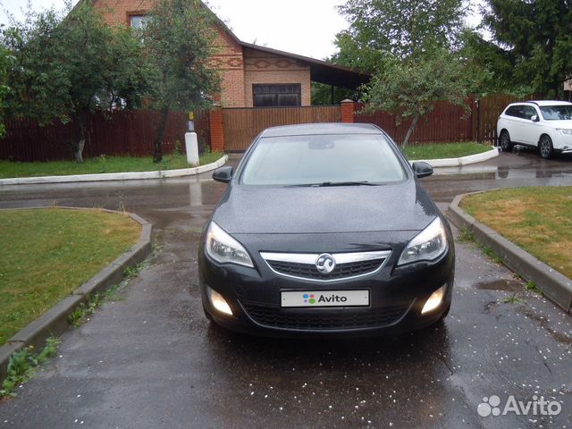 Opel Astra 1.6 AT, 2011, 124 000 км