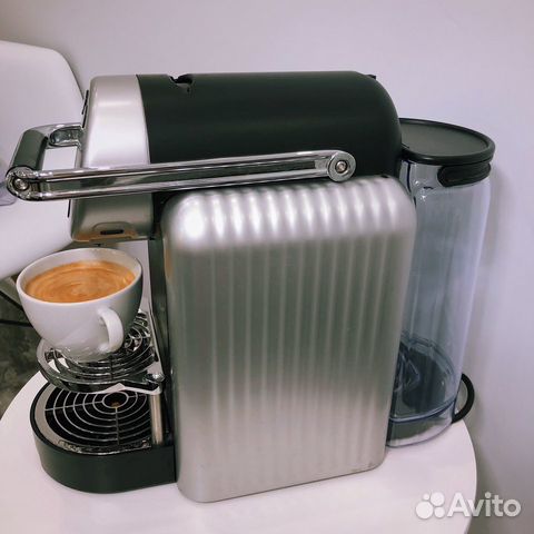 Кофемашина капсульная Nespresso Zenius 9737 Кофемашина капсульная Nespresso Zenius 9737