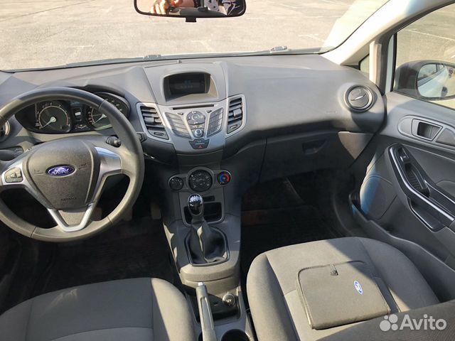 Ford Fiesta 1.6 МТ, 2016, битый, 67 000 км