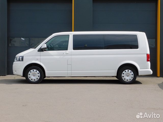 Volkswagen Caravelle 2.0 AMT, 2014, 200 181 км