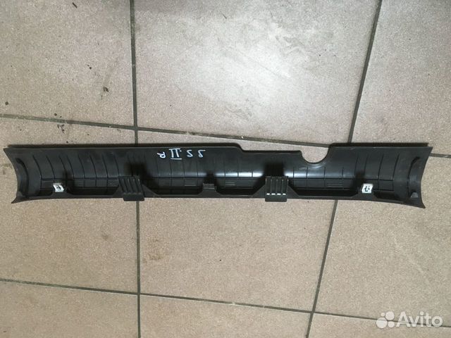 Накладка порога правого передняя Hyundai Solaris 2